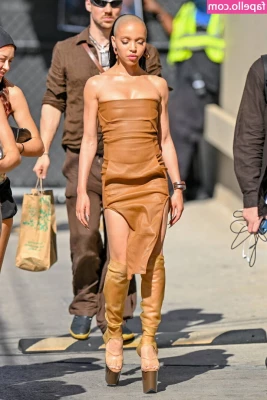 FKA Twigs [ fka-twigs ] - It's almost May so that means Spring Cleaning🌷 and a MAJOR SALE on