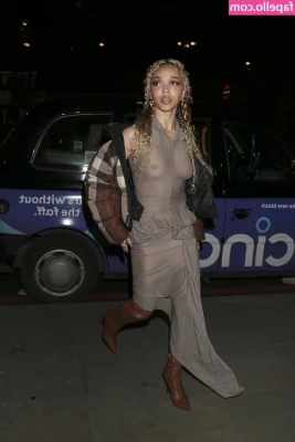 FKA Twigs [ fka-twigs ] - Wanna taste  Doing a self worship live tonight 9 30 CST