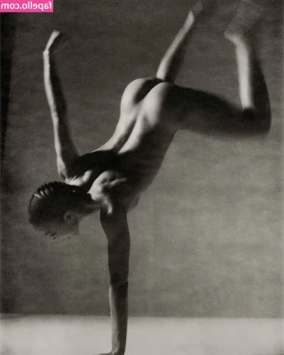 FKA Twigs [ fka-twigs ] - Showing your face is sometimes good