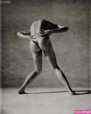 FKA Twigs [ fka-twigs ] - Birthdays are so Sexy  Wanna send me a birthday tip gift and see what