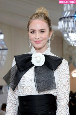 Emily Blunt [ emily-blunt ] - Don’t forget to follow and support me my on my other socials part 1
