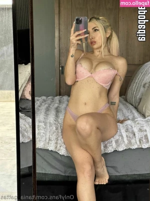 Tania Gattas [ tania-gattas-2 ] - love, write to me by DM let's make a video call 😈