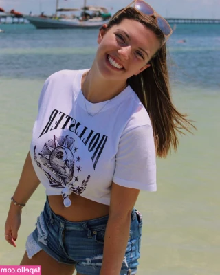 Sierra Bellingar [ sierra-bellingar ] - Hey my horny Gems, ✨ Today I'm going on an adventure. Can you guess