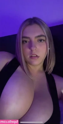 Sierra Bellingar - Just killing your braincells one by one...