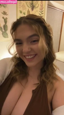 Sierra Bellingar [ sierra-bellingar ] - Wanna see me put the tail in ?