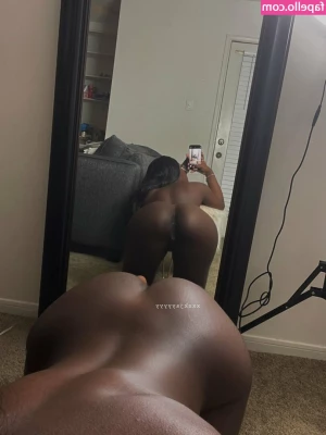 xxxkjayyyyy - fatties love Costco   can you believe they told me to leave my double