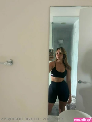 Victoria Lynn Myers [ victoria-lynn-myers ] - Remember to check your DMS… that is where all the full videos get