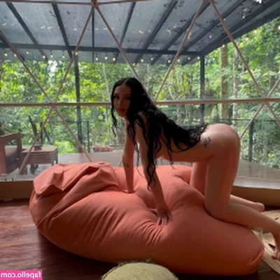 Auhneesh Nicole [ auhneesh-nicole ] - It’s Sunday Funday BUNS- Day or whatever they call it!  DM…
