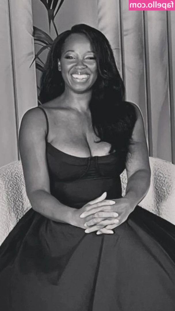 Jamelia - let me be your fucking queen 👑 or your lil princess i don’t mind