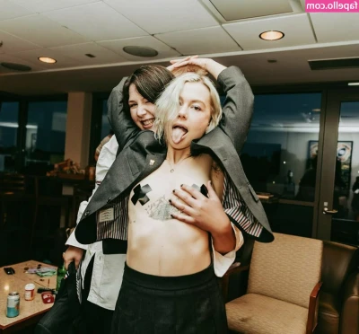 Phoebe Bridgers [ phoebe-bridgers-1 ] - Colorful fairy titties