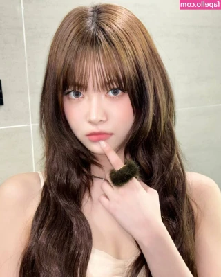 Hong Eunchae 홍은채 [ hong-eunchae-1 ] - Donate $10 on this post to see just how big of a THROAT GOAT I