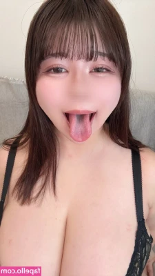 Mugi Mugi [ mugi-mugi-1 ] - Happy Hump Day, my hungrys! 😘