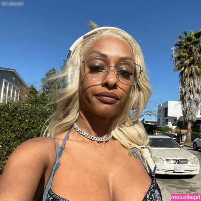 Nura Habib Omer [ nura-habib-omer ] - This is what you would see after our date 🤫💋