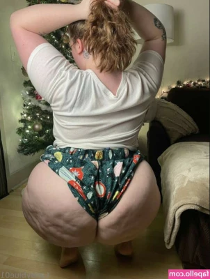 laneyblue01 - Wanna see my live here next Saturday? Fill the goal and I’ll do a