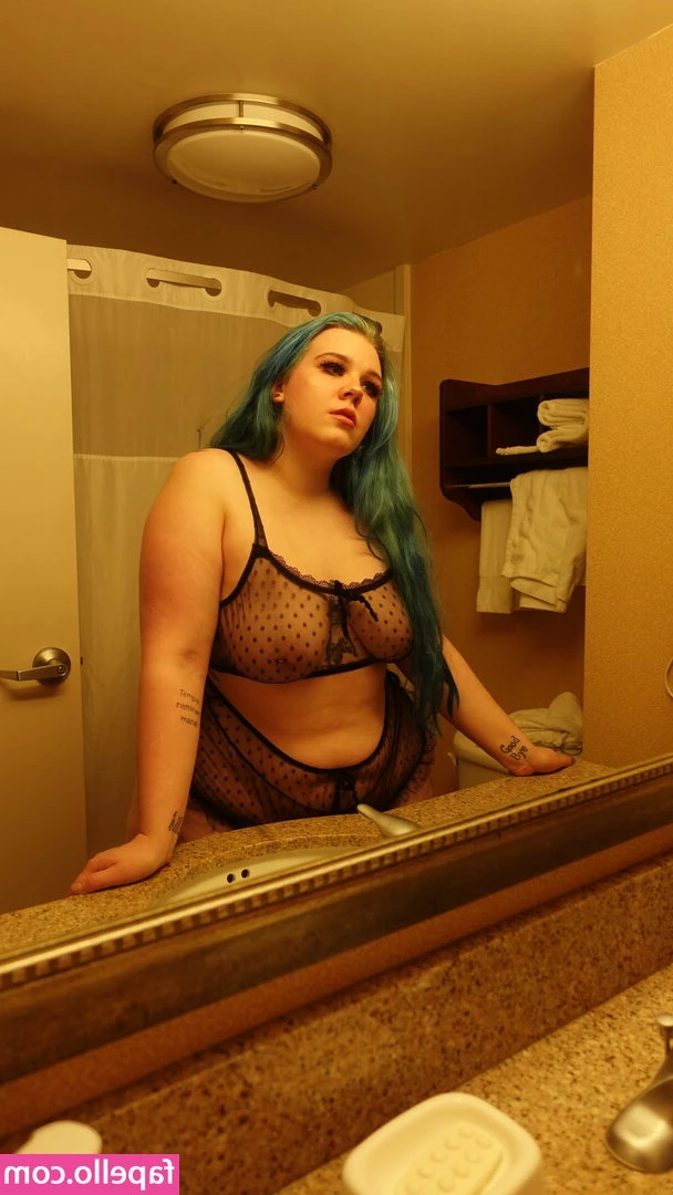 laneyblue01 - You all asked for a little more of the ass