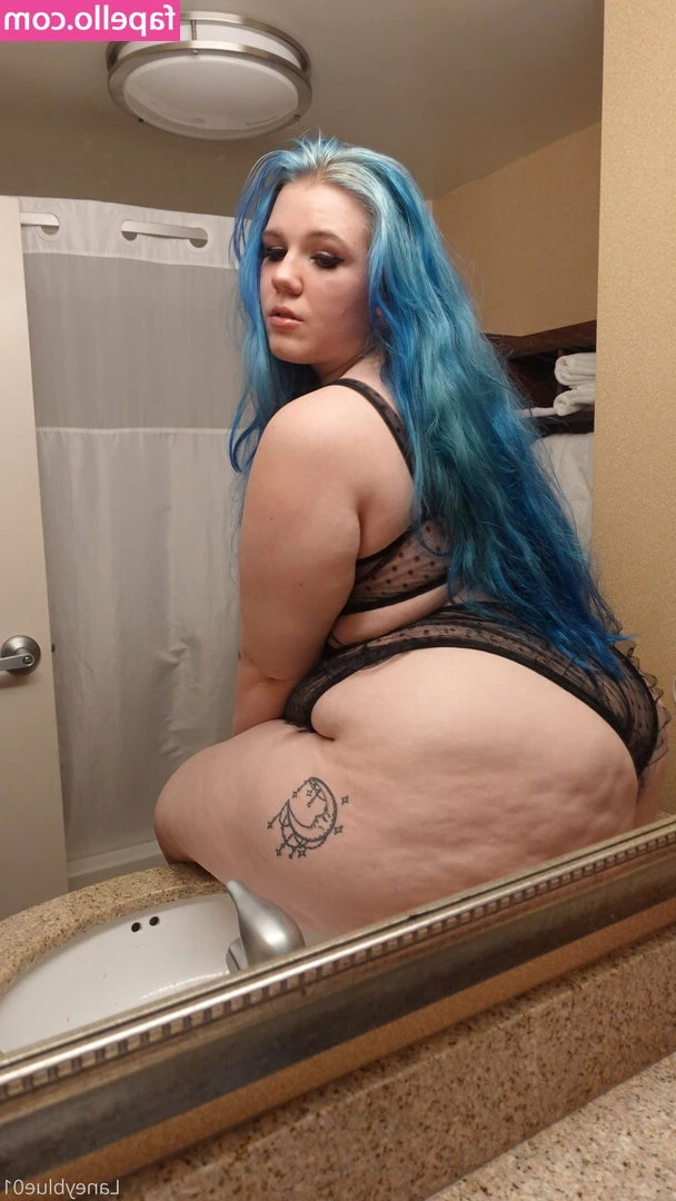 laneyblue01 - Do you want to see the naughty things I did in this Dorothy costume  