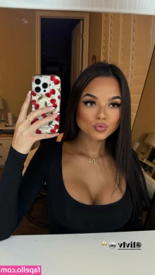 Nayla Norton [ nayla-norton ] - Can you imagine that this dildo was your 🍆?