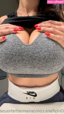 ariannathehousewife - Back to basics with a nip slip okay don t judge