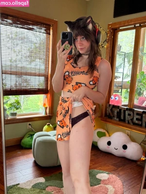 kitren_ [ kitren ] - Cause i m maybe bad  but im perfectly good at it