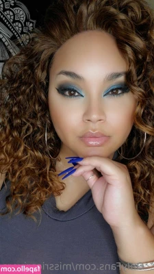 missricarivera - Grab some color for the photo shoot tomorrow