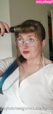 gwendollpeach - A slow start into Chrismas day Hope you have a nice christmas holiday