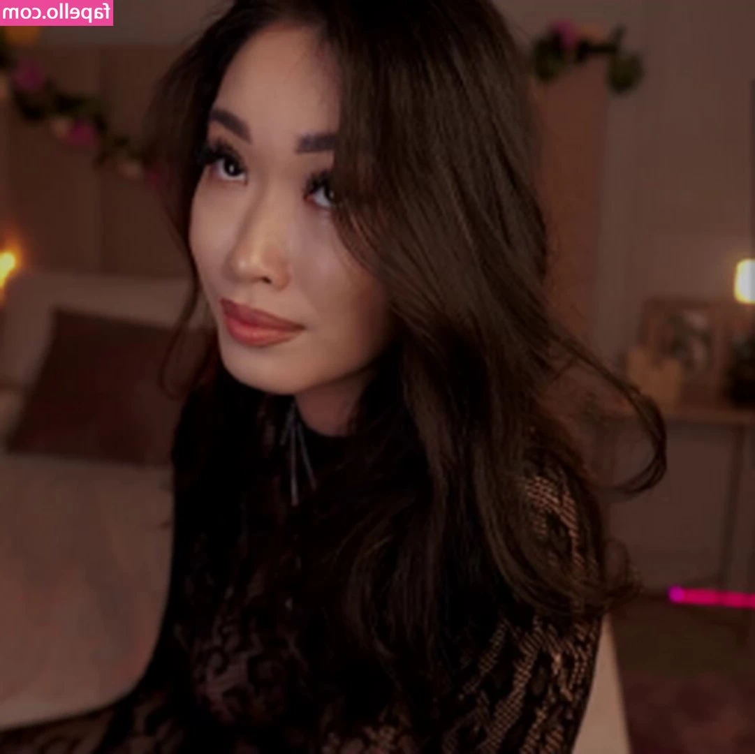 kamilee__ [ kamilee ] - Would you take all my clothes off  baby