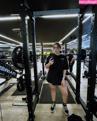 LoryLives - Sit down here and tell me about you honey