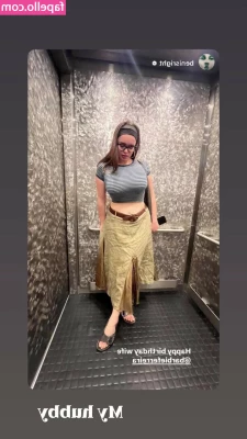 Barbie Ferreira [ barbie-ferreira ] - I m your sexy gymgirl