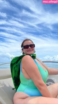 Barbie Ferreira [ barbie-ferreira ] - Hey  where did you find me
