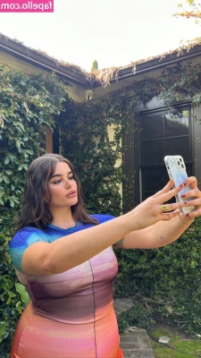 Barbie Ferreira [ barbie-ferreira ] - Nothing like relaxing on a daybed  All I m missing is a foot massage 