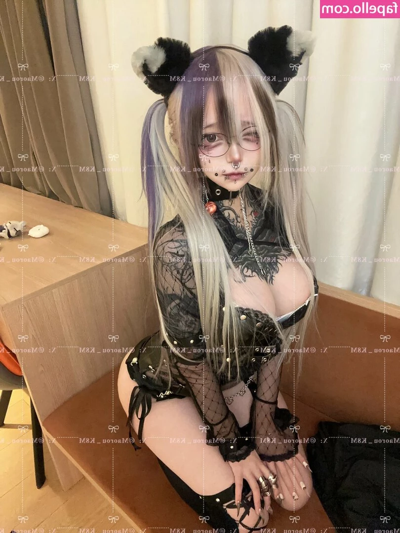 maorou_k8m [ maorou-k8m ] - Stroke that cock while you watch me finger myself.. I filmed this in