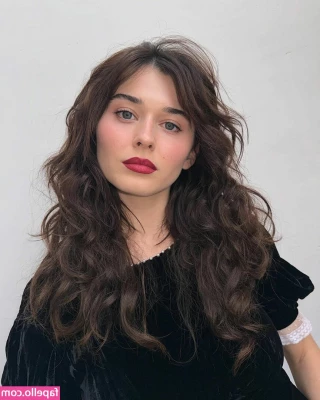 Ruby Cruz [ ruby-cruz ] - Wanna rip them off
