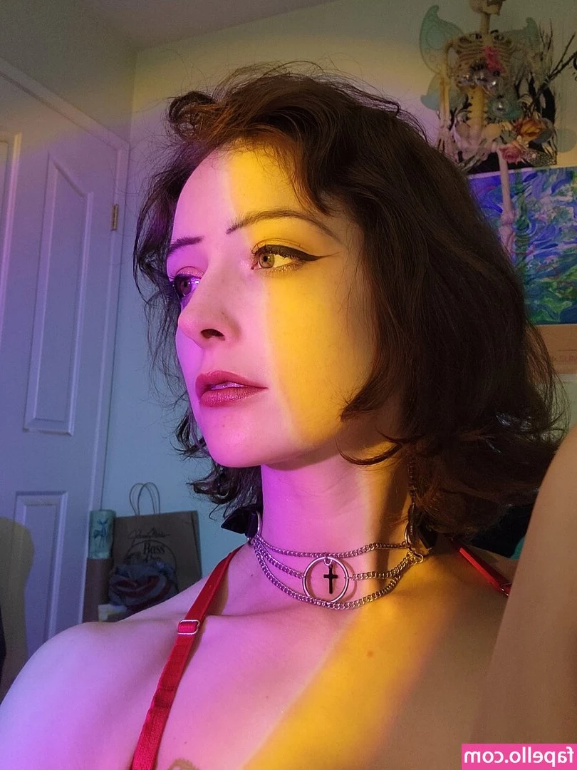LeeLoo_ [ leeloo ] - Had some crazy things come up the past few days  Got a concussion on