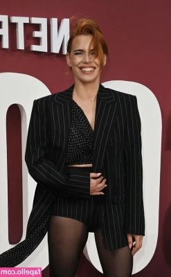 Billie Piper [ billie-piper ] - On or off ;)