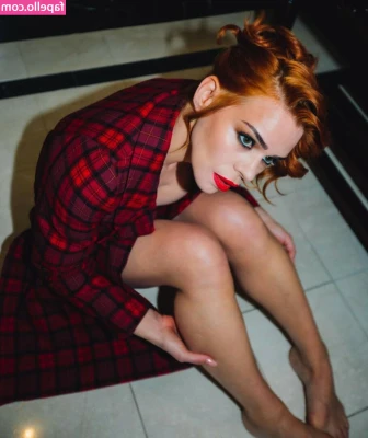 Billie Piper [ billie-piper ] - Wanna take this off?
