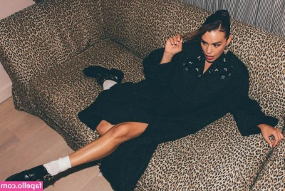 Billie Piper [ billie-piper ] - I desperately want a new tattoo. Thinking of something like this.