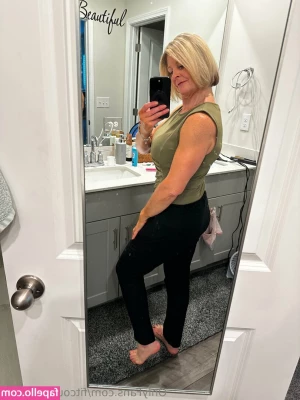 fitcountryclassy - Would you enjoy my mommy body if I let you???