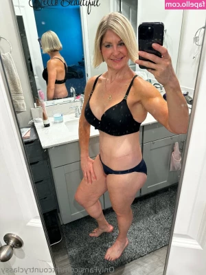 fitcountryclassy - landscape version Getting dick Friday night after a couple drinks  part 1