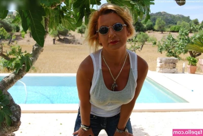 Brilliant Paula [ brilliant-paula ] - mmmm love this 👉🏻🍑💦