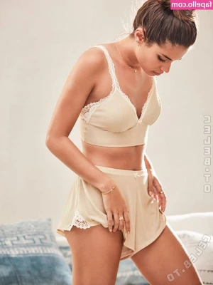 Sara Sampaio [ sara-sampaio ] - Life’s a photo shoot!