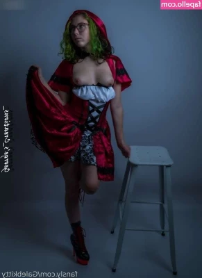 Galebkitty - i love to make goth shoot