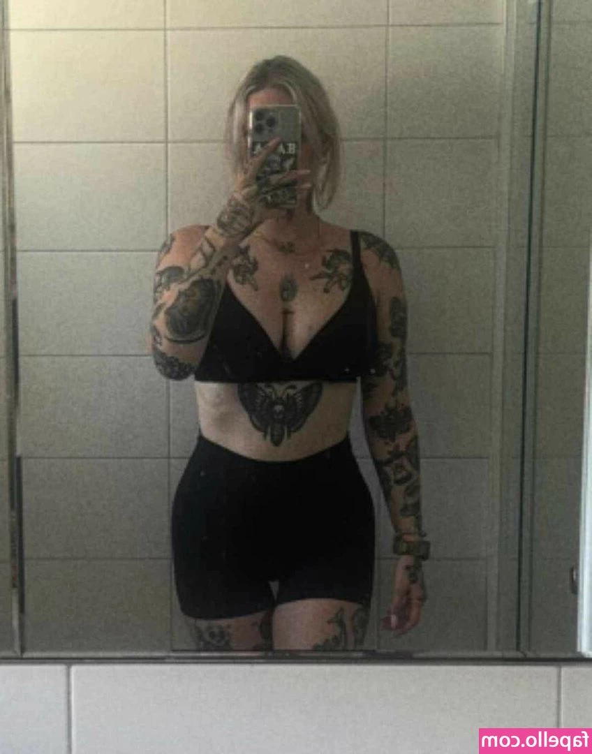 Goth Queen [ goth-queen ] - This one is about to drop   2 vids price of 1   Horny as fuck this