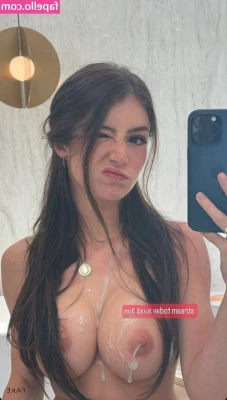 Chrissy Costanza [ chrissy-costanza-1 ] - Finding a shirt that covers my tits wouod be cool🥲 At least i look