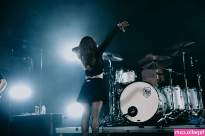 Chrissy Costanza [ chrissy-costanza-1 ] - I have yet to make a longer video of me riding a dildo like this 🥵