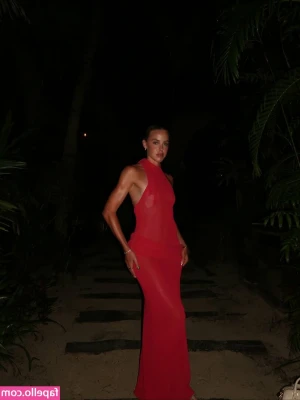 Keely Hodgkinson [ keely-hodgkinson ] - it's National Curves Day aka Spoil the curvy MIlf day!