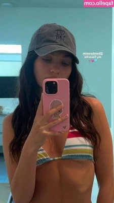 Maddie Ziegler [ maddie-ziegler ] - JOI Empezar mojándome un poquito para acabar en orgasmo a tu lado