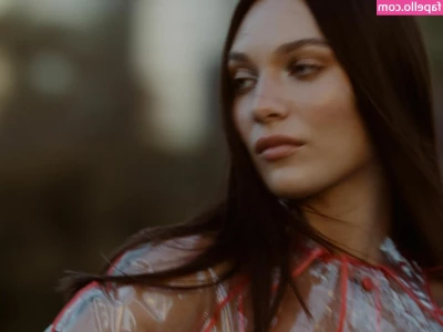 Maddie Ziegler [ maddie-ziegler ] - Where are the foot lovers