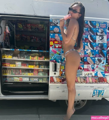Maddie Ziegler [ maddie-ziegler ] - Pusssssssssssy