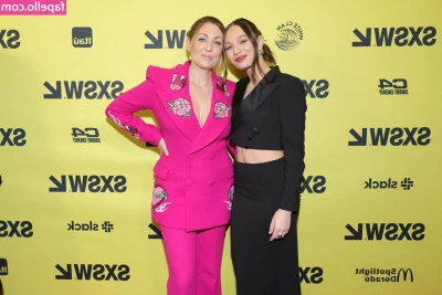 Maddie Ziegler [ maddie-ziegler ] - Preggo pics of the day
