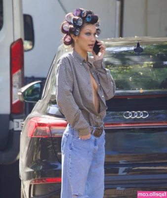 Bella Hadid [ bella-hadid ] - Hello there  daddy  Do you want me to bend a bit more